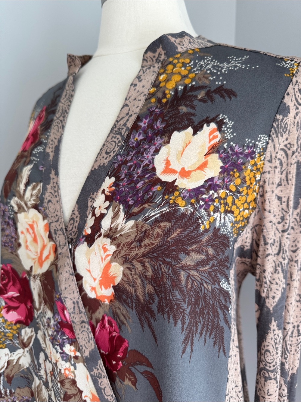 Anthropologie Tiny Jardim Faux Floral Wrap Top Blouse Medium - Picture 6 of 8